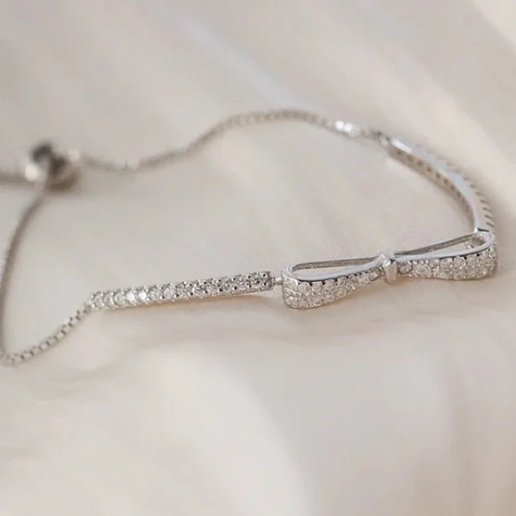 💫 Sterling Silver 925 Diamond Bow Adjustable Bracelet - Picture 4 of 5